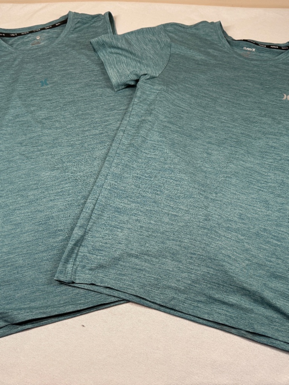 Set of 2 Hurley Men's Athletic Sleeveless/Short Sleeve Shirts Size Medium - Blue